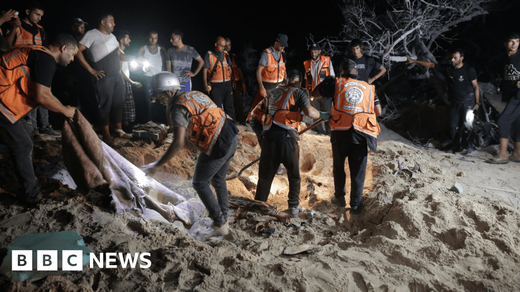 Israeli strikes kill 40 in Khan Younis, Hamas-run authorities say Israeli strikes kill 40 in Khan Younis, Hamas-run authorities say