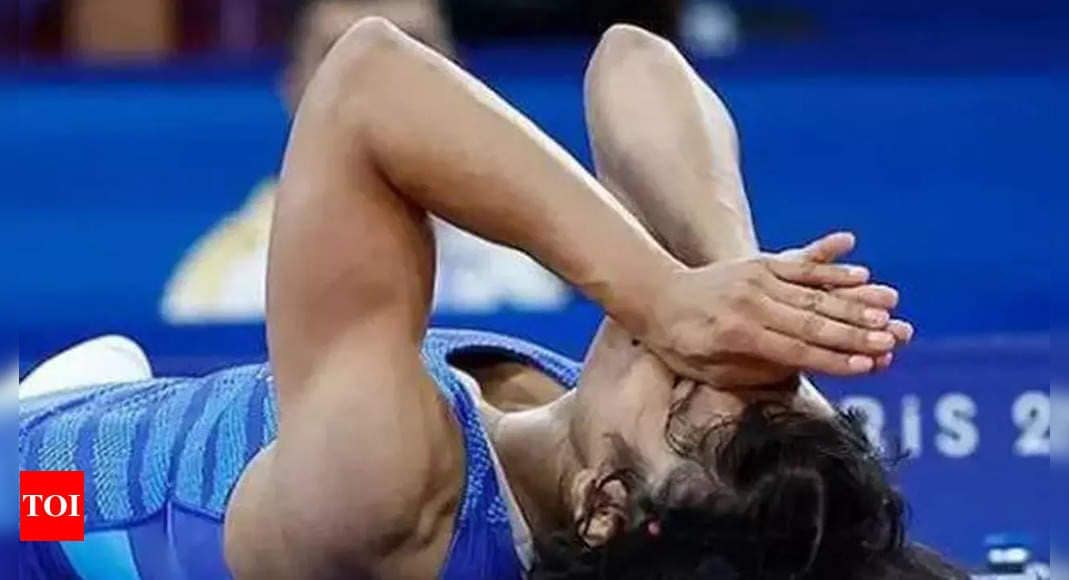 ‘Kiske liye wrestling karu’: Vinesh Phogat lashes out at PT Usha, accuses IOA president of politics at Paris Olympics | More sports News ‘Kiske liye wrestling karu’: Vinesh Phogat lashes out at PT Usha, accuses IOA president of politics at Paris Olympics | More sports News