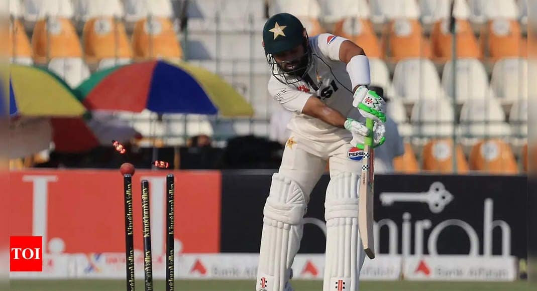 ‘Team me sifarishi bhare hain’: Basit Ali tears into Pakistan’s ‘top class’ batting in second innings | Cricket News ‘Team me sifarishi bhare hain’: Basit Ali tears into Pakistan’s ‘top class’ batting in second innings | Cricket News