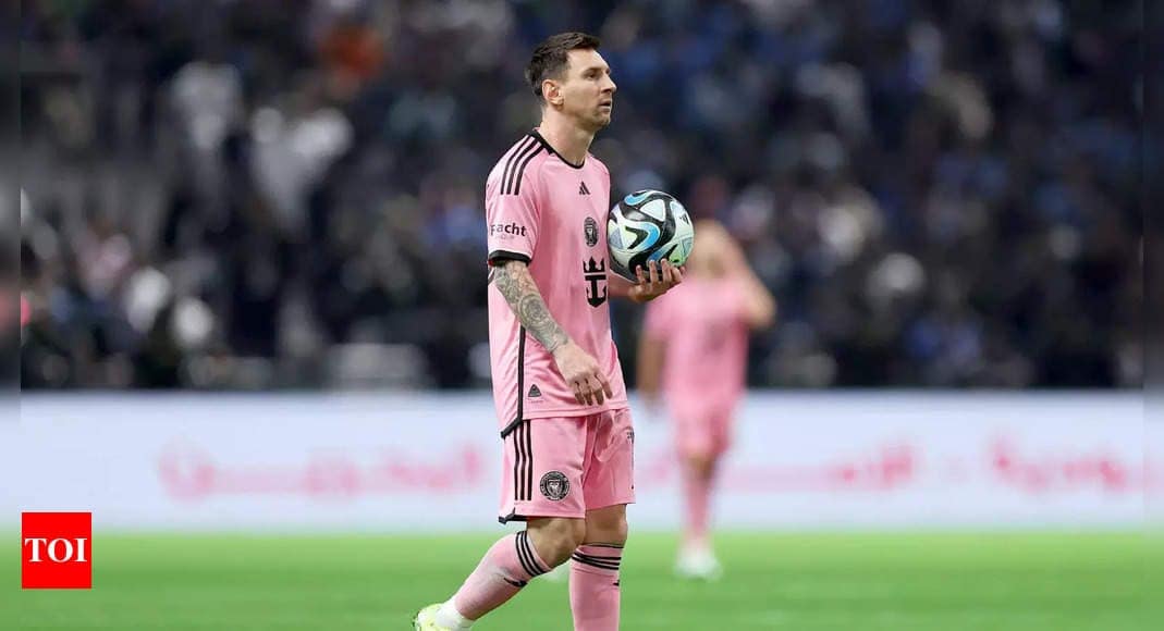 Lionel Messi earns more than entire squads of 22 MLS teams Lionel Messi earns more than entire squads of 22 MLS teams