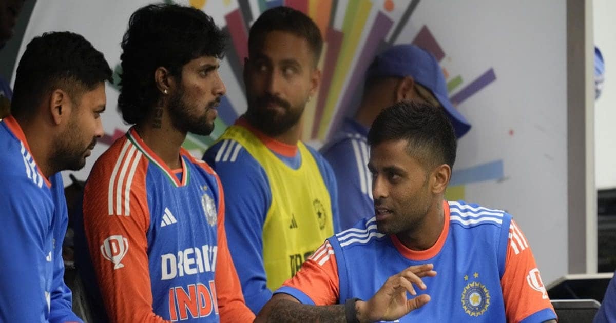 संजू और अभिषेक शर्मा की जोड़ी होगी बाहर? शुभमन-यशस्वी के आने पर क्या होगा, सूर्यकुमार ने दिया जवाब संजू और अभिषेक शर्मा की जोड़ी होगी बाहर? शुभमन-यशस्वी के आने पर क्या होगा, सूर्यकुमार ने दिया जवाब