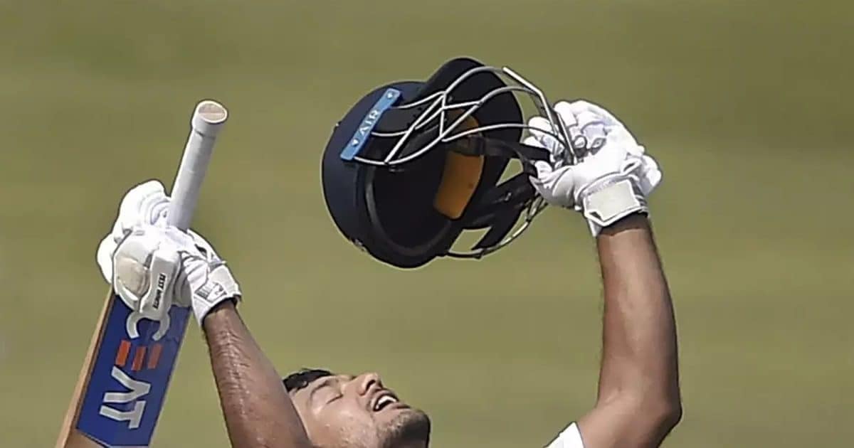 युवराज सिंह ने जड़ी फिफ्टी, मयंक अग्रवाल ने ठोका शतक, क्वार्टरफाइनल में पहुंची ये टीमें युवराज सिंह ने जड़ी फिफ्टी, मयंक अग्रवाल ने ठोका शतक, क्वार्टरफाइनल में पहुंची ये टीमें