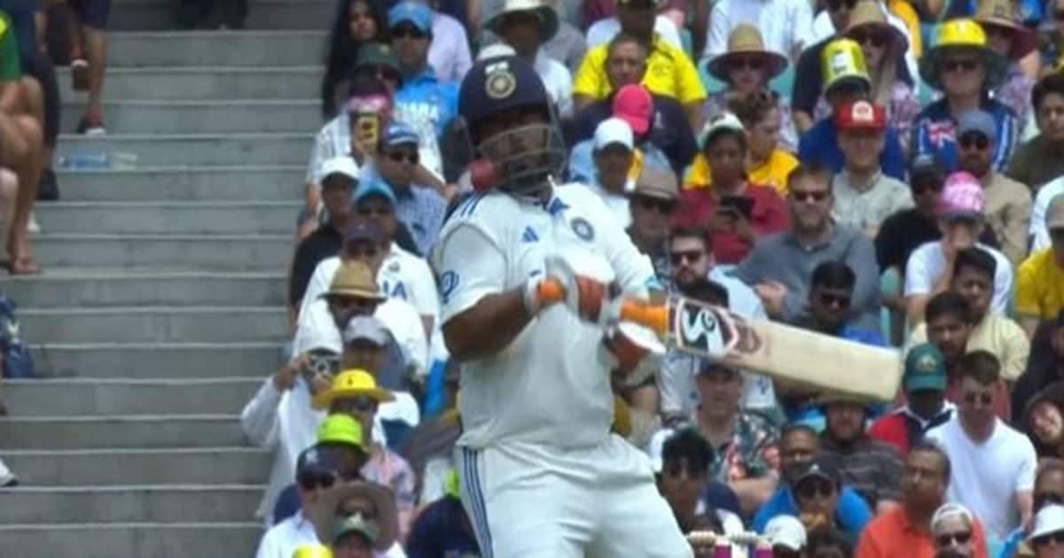 हक्का-बक्का हुए ऋषभ पंत, 144.6kmph की गेंद सीधे हेलमेट पर लगी, ऑस्ट्रेलियाई गेंदबाज का कहर हक्का-बक्का हुए ऋषभ पंत, 144.6kmph की गेंद सीधे हेलमेट पर लगी, ऑस्ट्रेलियाई गेंदबाज का कहर