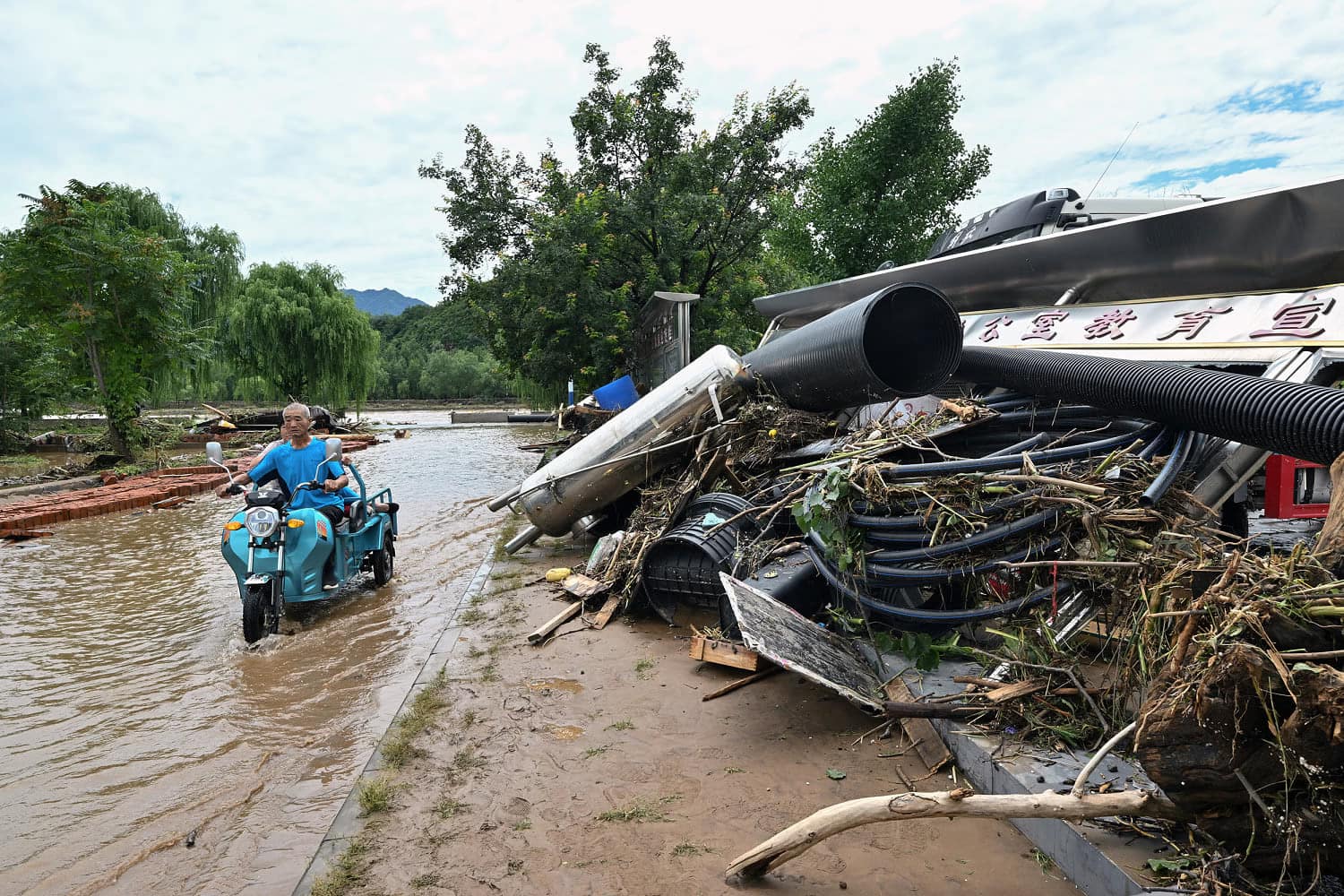 Flooding kills at least 38 as Beijing region gets almost a year’s worth of rain Flooding kills at least 38 as Beijing region gets almost a year’s worth of rain