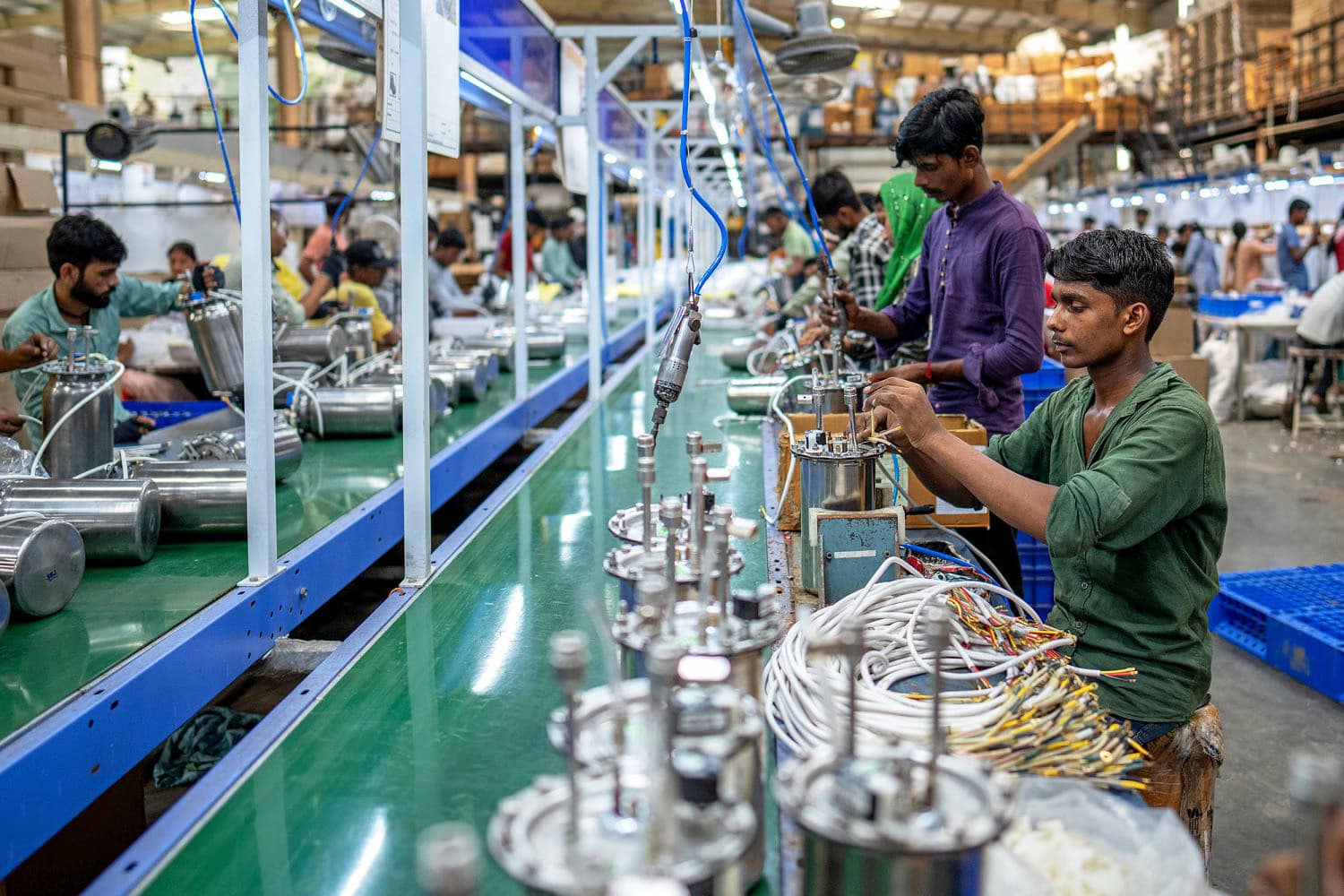 50% tariffs on India kick in as U.S. dials up pressure over Russian oil 50% tariffs on India kick in as U.S. dials up pressure over Russian oil