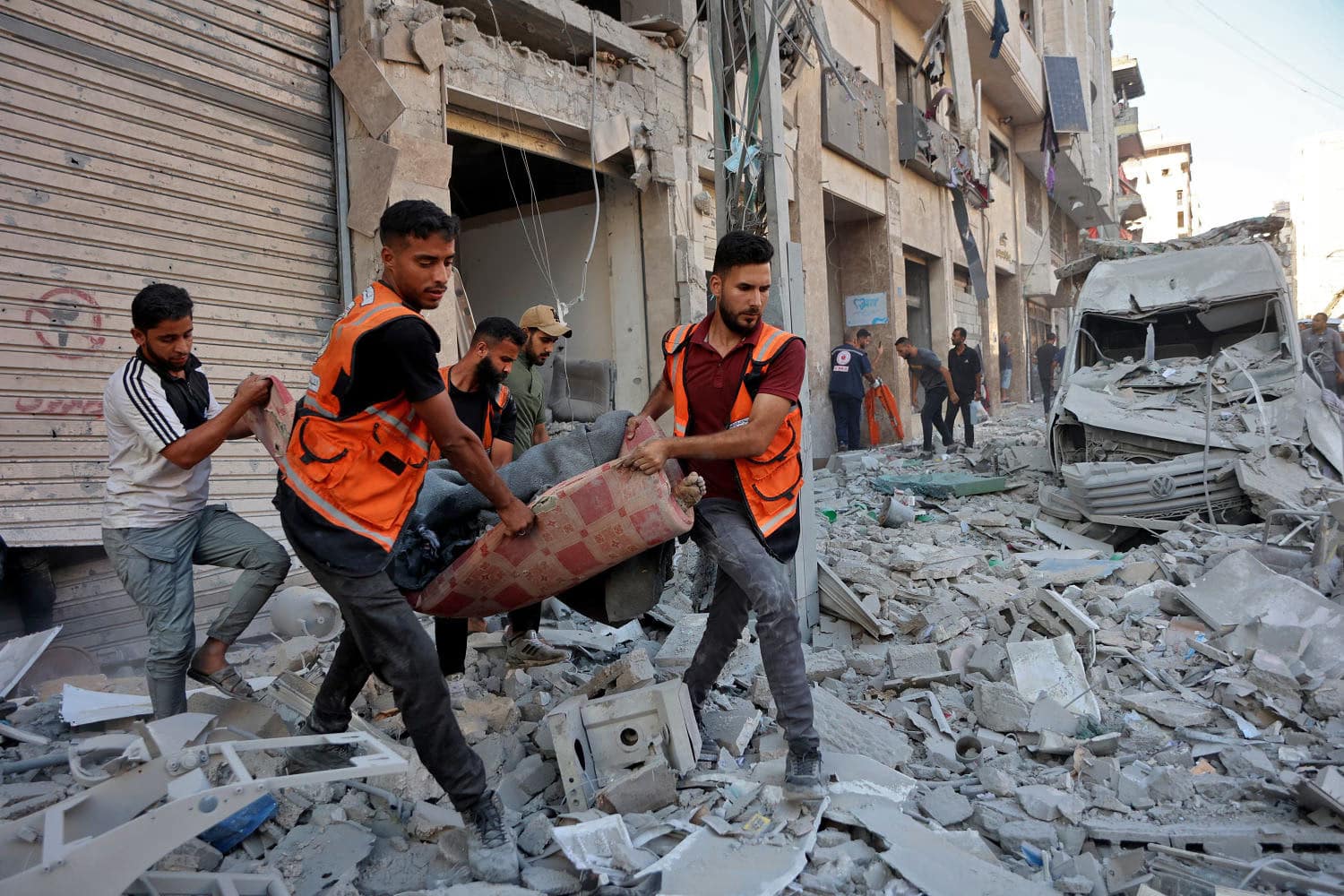 Deadly Israeli strikes rain down as IDF advances push to take Gaza City Deadly Israeli strikes rain down as IDF advances push to take Gaza City