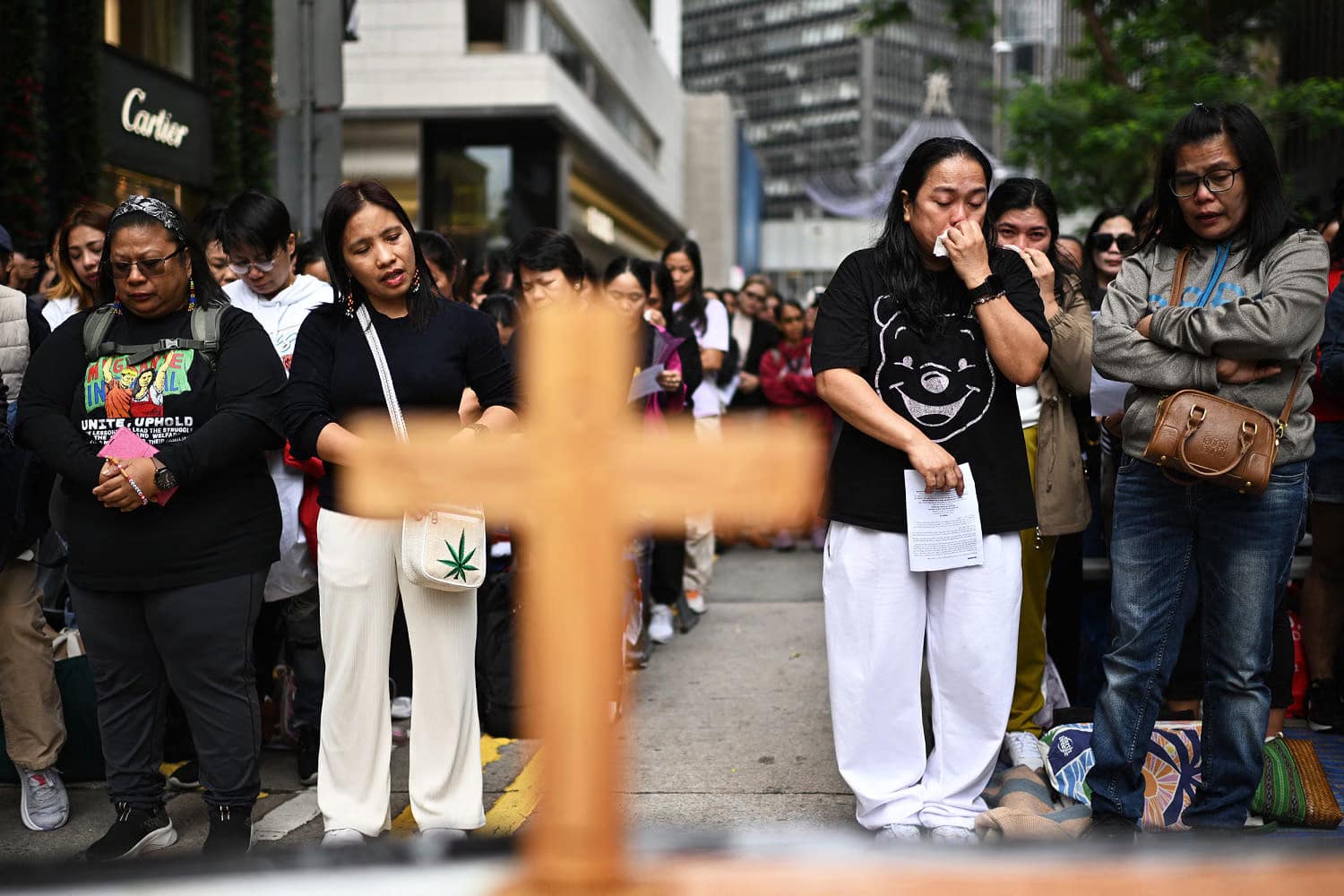 Migrant caregivers who pulled children from Hong Kong fire are hailed as heroes Migrant caregivers who pulled children from Hong Kong fire are hailed as heroes